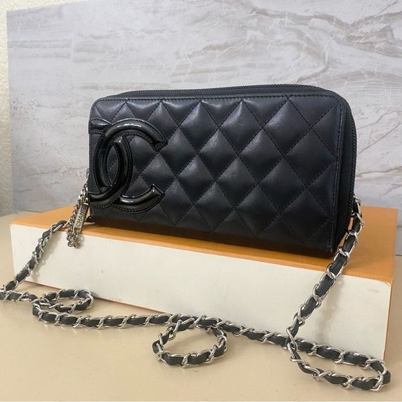 CHANEL Handbags - CHANEL CC Cambon Leather Zip Around Wallet-Crossbody Bag 💼 Black